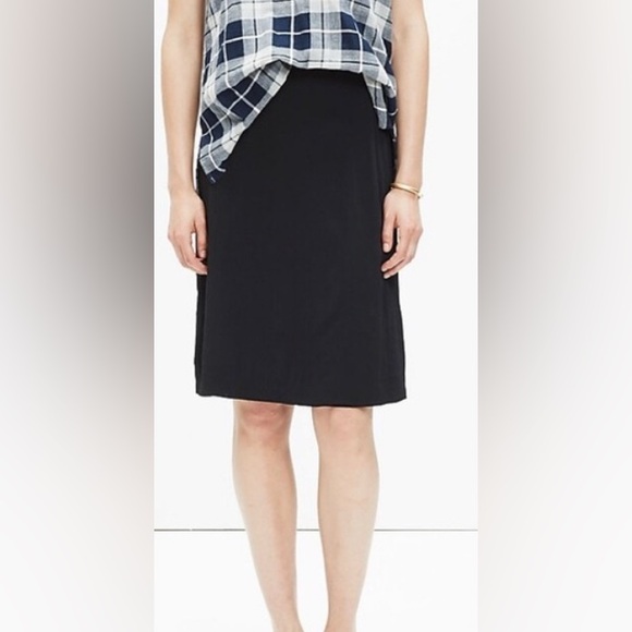 Madewell Uptown Knee Length Slip Skirt In Black Size Small - Picture 1 of 6